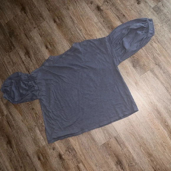 Bubble 3/4 Sleeve Top - Picture 6 of 8